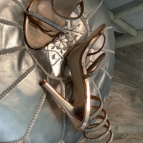 Nearly New Rose Gold & Rhinestone Evening sandal - Picture 3 of 6